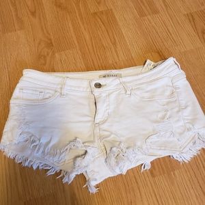 Guess white cutoffs